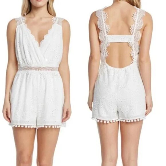NWT Willow & Clay White Eyelet Lace Pom Pom Romper size XS - Picture 1 of 5